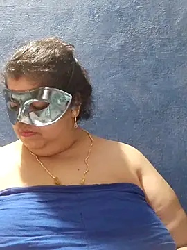 tamilthanushri élő XXX-chatje