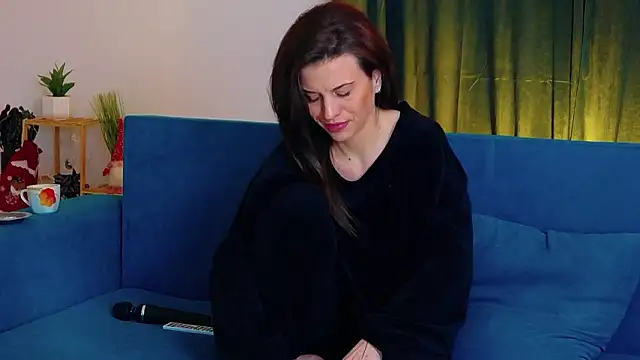 ScarlettNoirr: онлайн-секс-чат