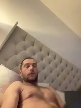 Kinkycouple142's Live XXX Chat