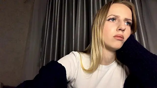 Chat +18 de JeannettaIltzsch ao vivo