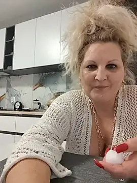 Chatroom XXX en direct de Divineblond