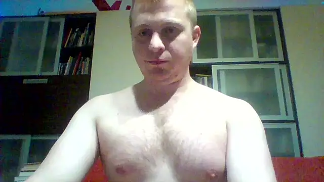 Show modela Matttthees na web-kameri