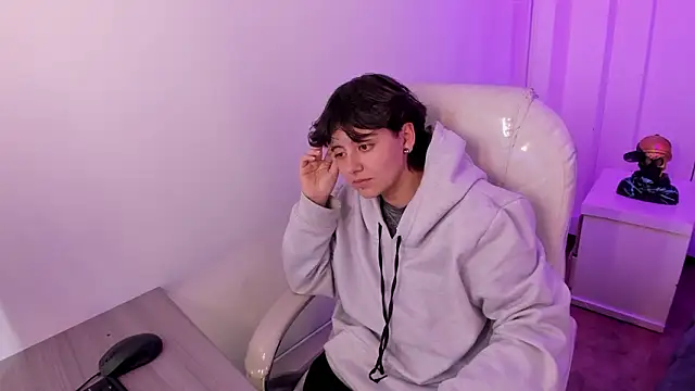 Chatroom XXX en direct de Nathaly_ds