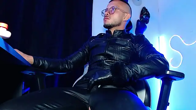 sebastian_horny 라이브 XXX 채팅