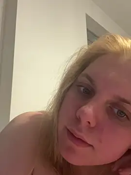 Nallinee Chat XXX live