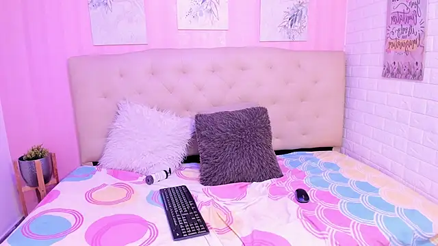 caneladollのライブXXXチャット