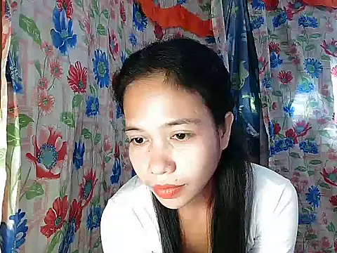 PinaySkinnyGirl Live XXX Chat