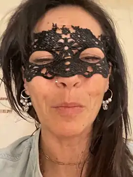 دردشة EmySkinny85 الجنسية المباشرة