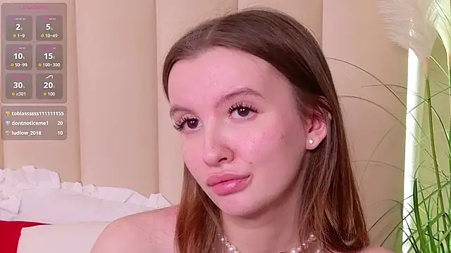 Layla_Bloom Adlı Modelin Canlı XXX Sohbeti