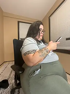 Tillymarie: онлайн-секс-чат