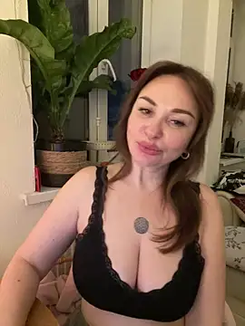 Syverelle 即時 XXX 聊天