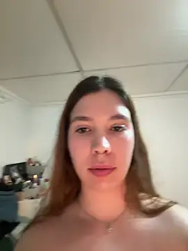 ineesdelrey 网络视讯表演