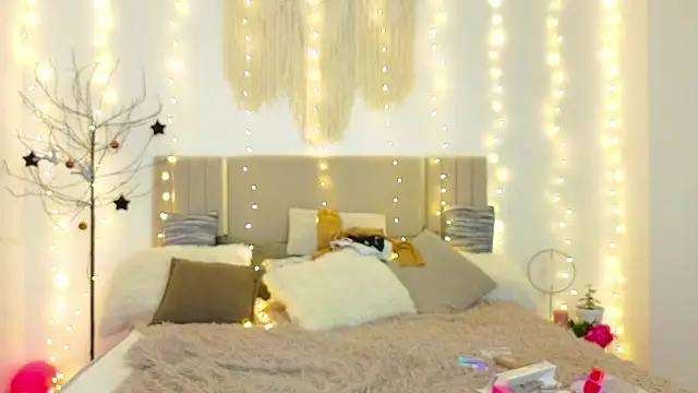 Little_mia__ 现场XXX聊天