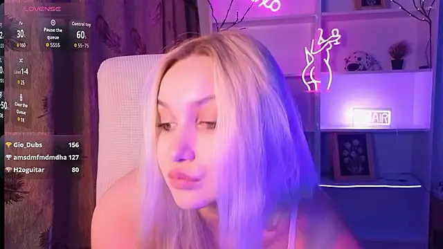 adrelaxina's Live XXX Chat