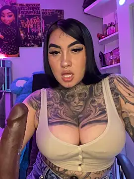 Chatroom XXX en direct de CloeeBeckam