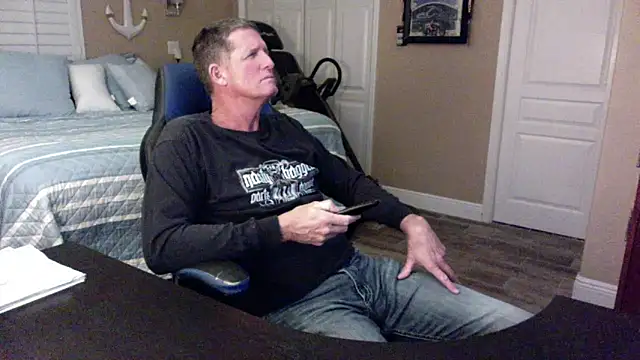 Вебкам-шоу lvnlarge