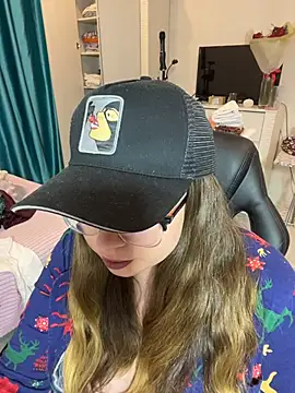 DienkaGreen Live XXX Chat