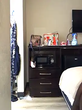 CinnaCakesss Chat XXX live