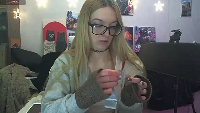 SecretSophia's Live XXX Chat