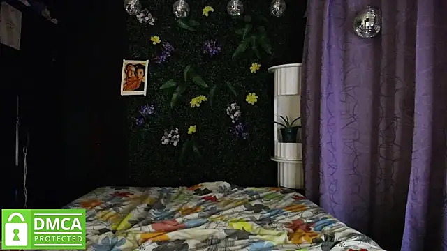 Mr_MrsCurie Live XXX Chat