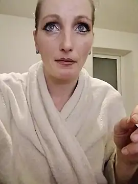 Chat +18 de CrazyMaya39 ao vivo