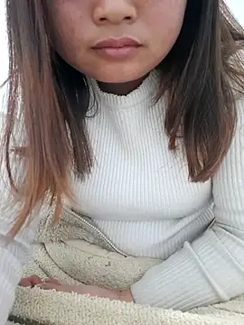 mai-mai-97 Adlı Modelin Canlı XXX Sohbeti