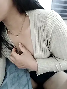 MaiNgoc_sexy Adlı Modelin Canlı XXX Sohbeti