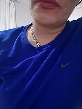 Nergiz2135 Adlı Modelin Canlı XXX Sohbeti