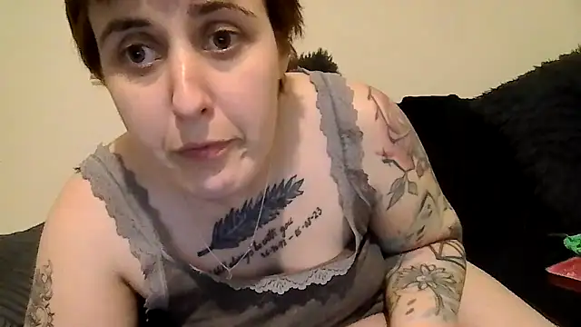 Chat XXX ao vivo de Tiara_XOX