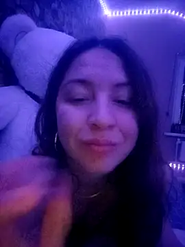 Pamellaros Adlı Modelin Canlı XXX Sohbeti