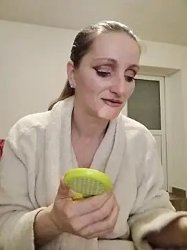 دردشة CrazyMaya39 الجنسية المباشرة