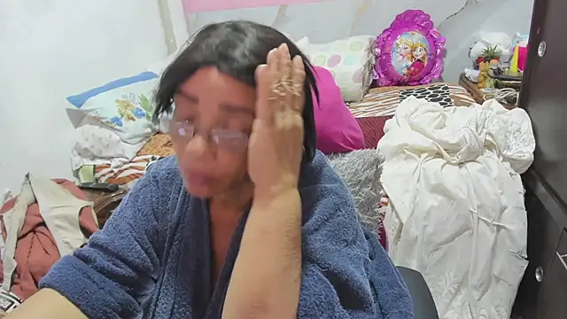 Chat +18 de Mrs_mommy_ ao vivo