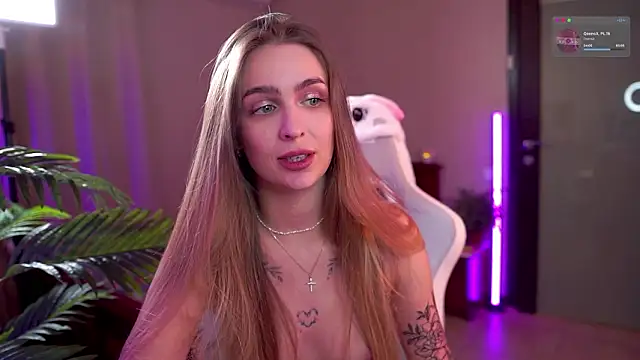 Chat +18 de Kamila_icee ao vivo