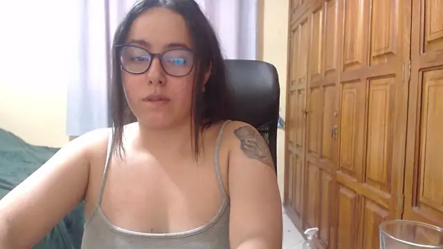 Chat +18 de Venus_cat_ ao vivo