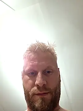 ALEX_BEAUTY2025: онлайн-секс-чат