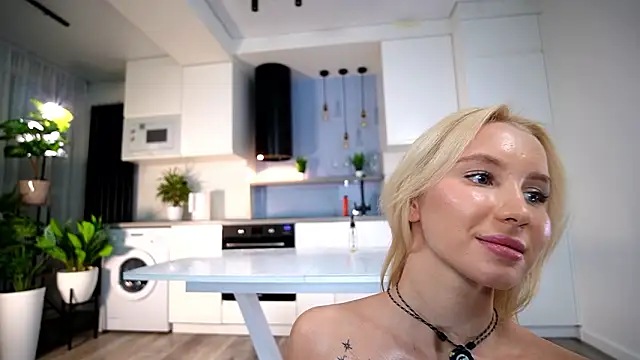 LikaMatthews Live XXX-chat