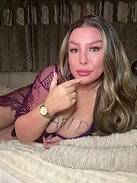 naughtychelseaxox Chat XXX in diretta