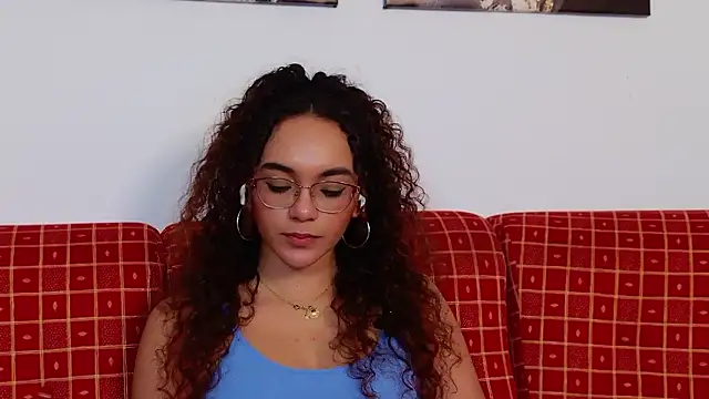 Taylor_Tina Live XXX Chat