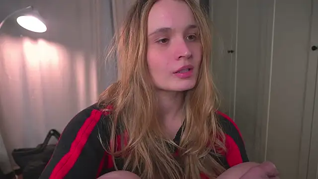 XXX chat uživo modela lisa_schiele