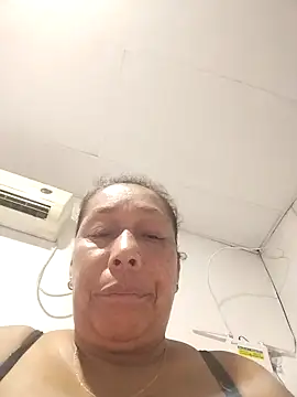 دردشة Ruby-Hot-Milf الجنسية المباشرة