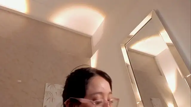 Lunaa_bellaa Adlı Modelin Canlı XXX Sohbeti