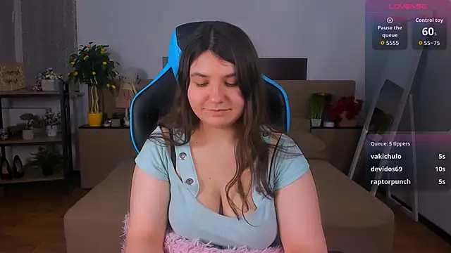 XXX chat uživo modela Viola__Shy