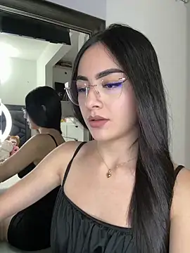 XXX chat uživo modela IslaCole