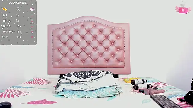 Katryn_Priettoo – Naživo XXX chat