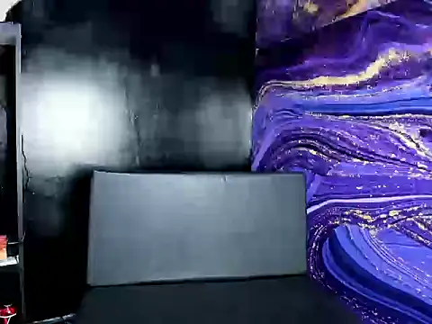 Show modela Brutal_FullUrgia69 na web-kameri