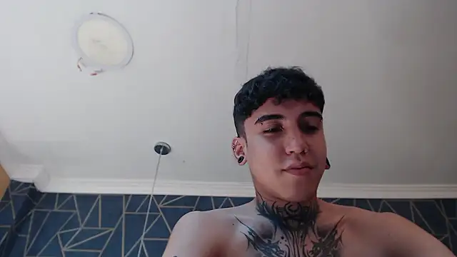 Chat +18 de MarkOlsenn ao vivo