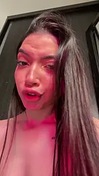 GiannaMagari – Naživo XXX chat