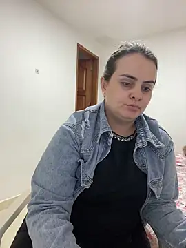 Im_Amelia Adlı Modelin Canlı XXX Sohbeti