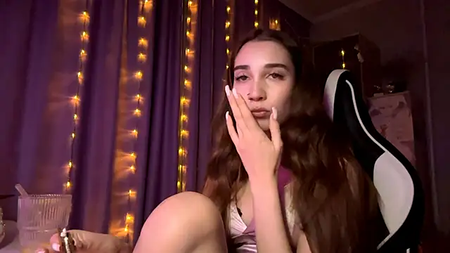 HollyPaw: онлайн-секс-чат