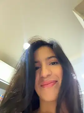 I_am_kat Adlı Modelin Canlı XXX Sohbeti